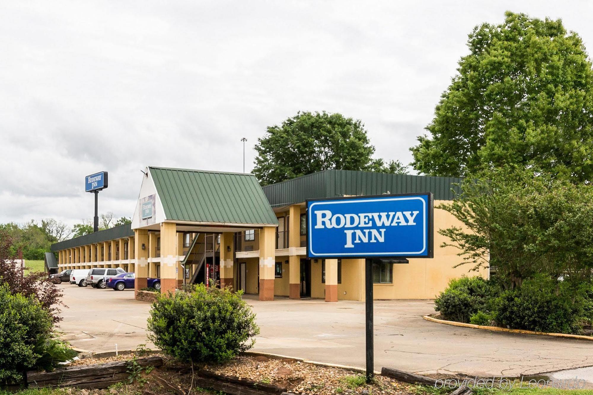 Rodeway Inn Александрия Экстерьер фото